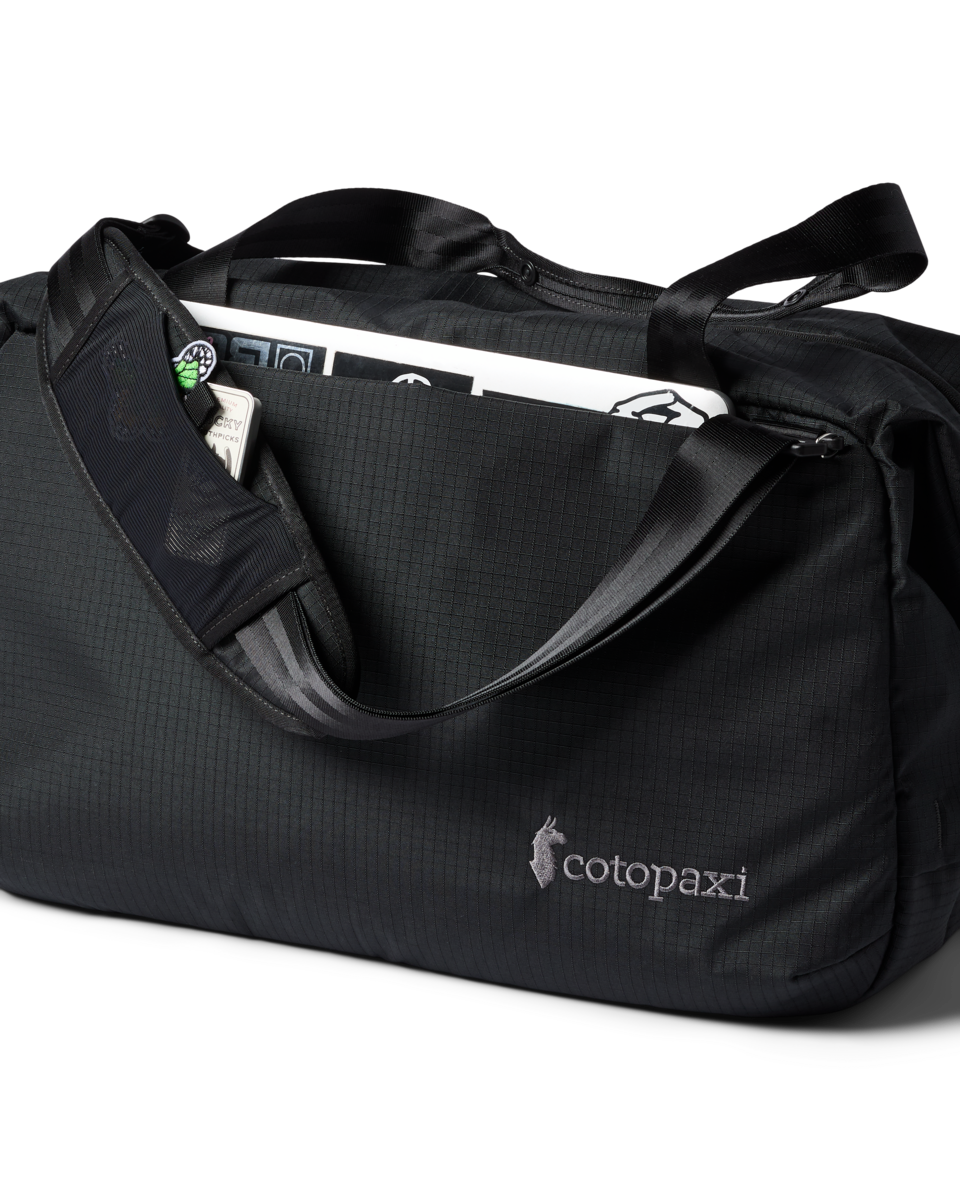Viaje 35L Travel Duffel